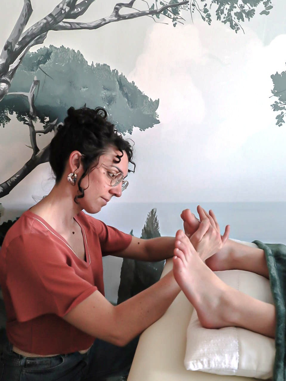 AUDREY NATUROPATHE-11 Embrun de Romarin Reflexologie